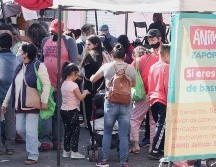 Coronavirus en Jalisco: Blindan estadio... pero en tianguis y recaudadoras se van por la libre