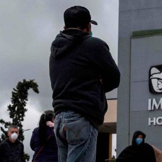 Vinculan a proceso a dos funcionarios del IMSS