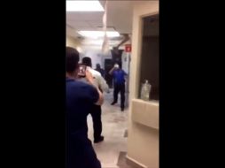 El hombre intentaba escapar del hospital a través de los ductos. Twitter.