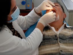 Expertos sugieren que podría ser consecuencia de una secuela inflamatoria en los vasos sanguíneos de las encías. EL INFORMADOR / ARCHIVO