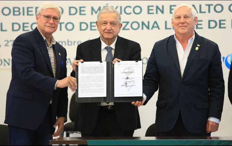 AMLO encabezó la ceremonia de la firma del decreto en compañía del gobernador Jaime Bonilla. TWITTER/@Jaime_BonillaV