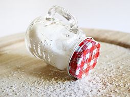 A la hora de cocinar, es común tener accidentes o descuidos con la sal, pero siempre hay una manera de arreglarlo. ESPECIAL / PEXELS / Lorena Martínez