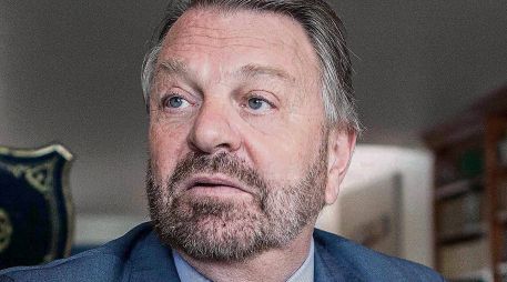 Letras. Jorge G. Castañeda presenta hoy el libro “Estados Unidos: en la intimidad y a la distancia”.