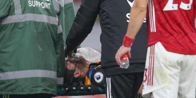 Llevan a Ra&uacute;l Jim&eacute;nez a un hospital tras cabezazo