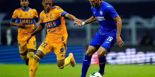 Tigres gana 1-0, pero Cruz Azul se instala en semifinales
