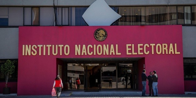 FIL 2020: Reflexionan sobre labor y desaf&iacute;os del INE