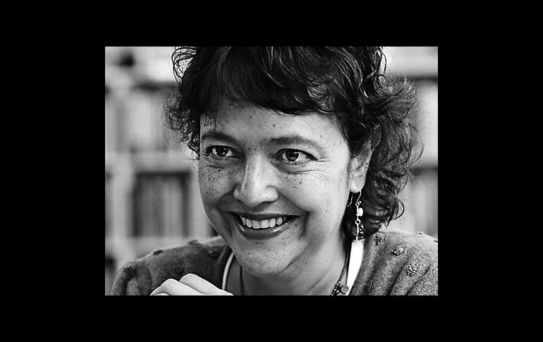 ENTREVISTA. Norma Muñoz Ledo habla sobre su conexión con los lectores en esta FIL. CORTESÍA