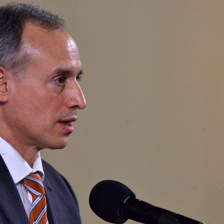 Hospitales federales atenderán gratis a la gente sin seguro 