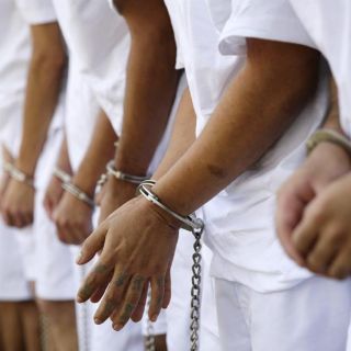 Detienen a 422 personas en operativos contra lavado de dinero