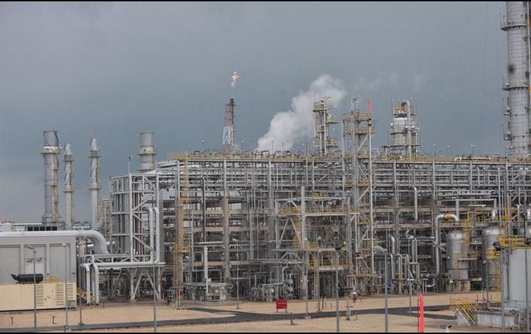 AMLO asegura que el Gobierno federal no incumple con ninguna responsabilidad porque el contrato que tenía con la empresa extranjera se venció. EFE/ARCHIVO