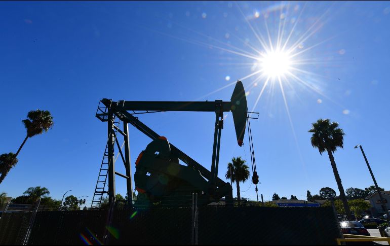 El aumento será en no más de 500 mil barriles diarios de petróleo al mes. AFP/ARCHIVO