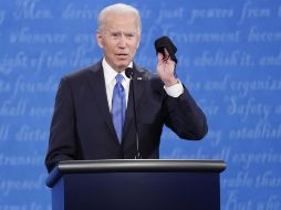 Biden se comprometió a vacunarse en público. EFE/S. Thew