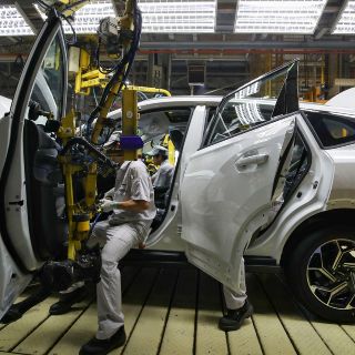 Producción de autos crece en noviembre