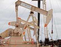La OPEP+ decidió limitar a 500 mil barriles diarios el aumento de su producción en enero. EFE/ARCHIVO