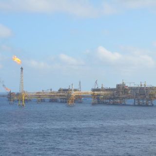 Standard and Poor's mantiene nota crediticia a Pemex