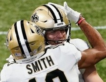 SE ESTRENA. Taysom Hill completó sus primeros pases de anotación como mariscal de campo en la NFL. AP • J. Bazemore