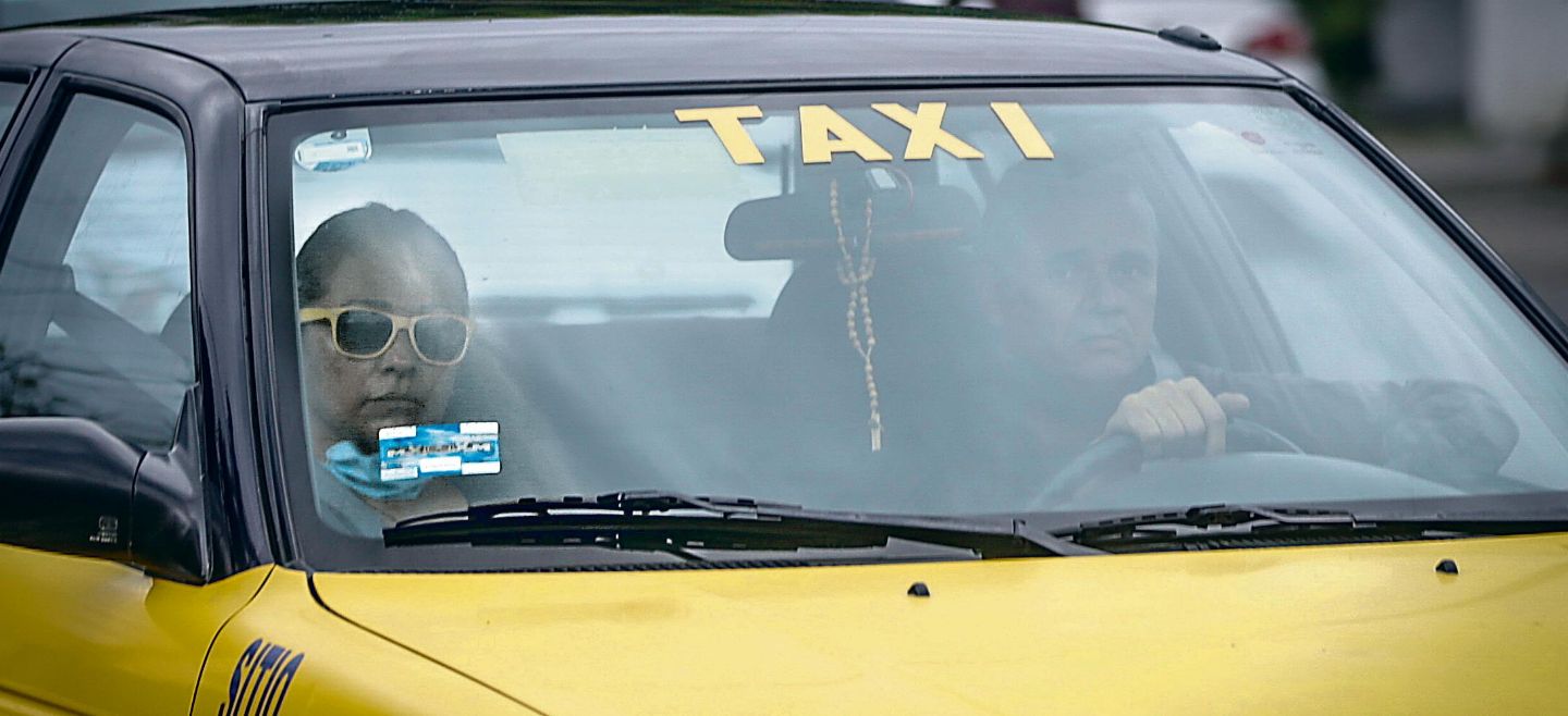 SALDO. Entre enero y noviembre pasados, la Policía Vial aplicó siete mil 921 multas contra taxis amarillos y ejecutivos  (algunas por evadir las medidas sanitarias). EL INFORMADOR• F. Atilano