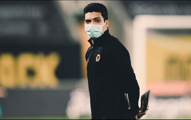 ''Buenas noticias del fin de semana… Raúl Jiménez dejó el hospital y está descansando en casa junto a su familia. #FuerzRaúl”, informó el equipo de los Wolves en sus redes sociales. TWITTER / @WolvesEspanol