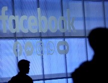 Los estados acusan a Facebook de adquirir de forma ilegal a competidores como Instagram o WhatsApp. AFP/ARCHIVO