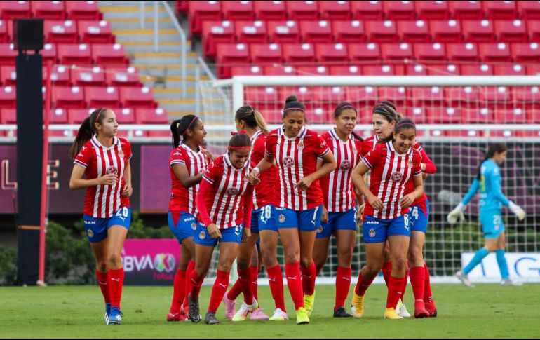 La directora deportiva Nelly Simón señala que hay algunas jugadoras que terminan contrato en diciembre y se está en charlas para renovarlas, mientras que otras saldrán del equipo. IMAGO7