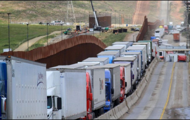 La frontera terrestre entre México y Estados Unidos permanecerá con restricciones hasta el 21 de enero de 2021, informó la Secretaría de Relaciones Exteriores. EFE / ARCHIVO