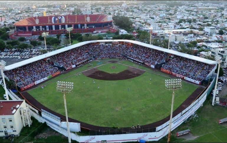 Con la llegada de las franquicias de los Mariachis de Guadalajara y El Águila de Veracruz, cada zona tendrá nueve escuadras, los tapatíos jugarán en el norte y los jarochos en el sur. TWITTER / @LigaMexBeis