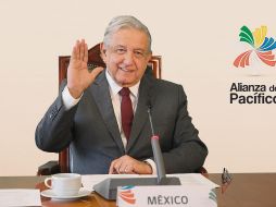 López Obrador recordó que el Gobierno tiene que representar a todos y tiene que haber una división clara en entre el poder económico y el político. ESPECIAL