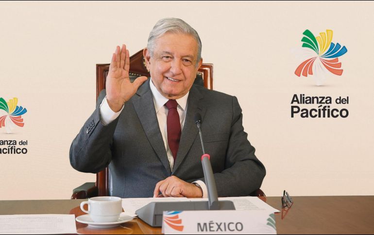 López Obrador recordó que el Gobierno tiene que representar a todos y tiene que haber una división clara en entre el poder económico y el político. ESPECIAL