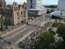 La pandemia no disuadió  a los fieles de asistir a visitar a la virgen de Guadalupe, pues lo que los motivaba era pedirle por el fin de la enfermedad. EL INFORMADOR / G. Gallo
