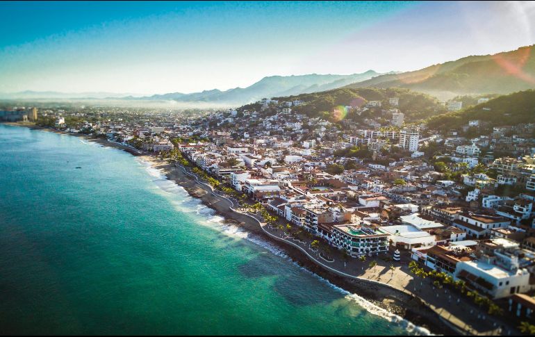 Malecón de Puerto Vallarta. Un infaltable para recorrer en cada visita. CORTESÍA