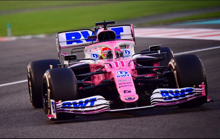 Sergio Pérez tuvo que abandonar este domingo el Gran Premio de Abu Dhabi, la última carrera del año. AFP/G. Cacace