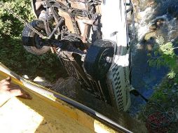 Una patrulla de la Guardia Nacional cayó ayer de un puente en Autlán de Navarro. CORTESÍA/SUN/ARCHIVO