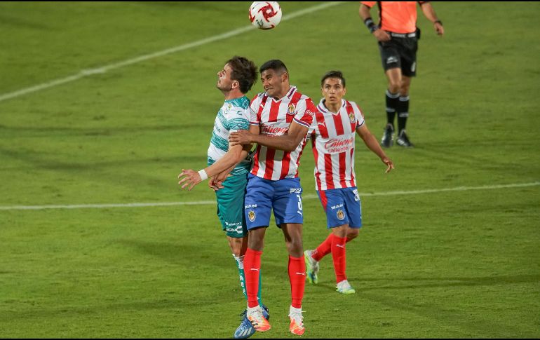 SE PREPARAN. Las Chivas se medirán ante el Santos Laguna en uno de los duelos de pretemporada. IMAGO7