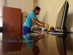 Así, los empresarios asumirían un aumento del 4% correspondiente a la inflación esperada y 7.39 pesos extra al día, para que el trabajador perciba un total de 142.25 pesos diarios. EFE / L. Gonzales