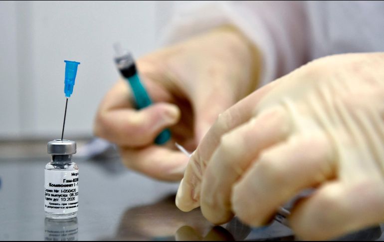 La vacuna Sputnik V, que ya se encuentra en la fase tres de ensayos clínicos en otras naciones, ha mostrado una eficacia del 91.4 por ciento. AFP / ARCHIVO