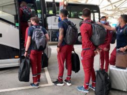 Miembros del Cruz Azul arriban a Orlando, Florida, para disputar el encuentro. TWITTER/@CruzAzulCD