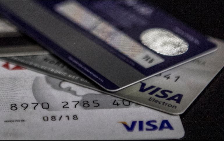 Aunque muchos bancos en México emiten tarjetas de crédito y débito, solo dos empresas procesan las transacciones electrónicas. EL INFORMADOR/ARCHIVO