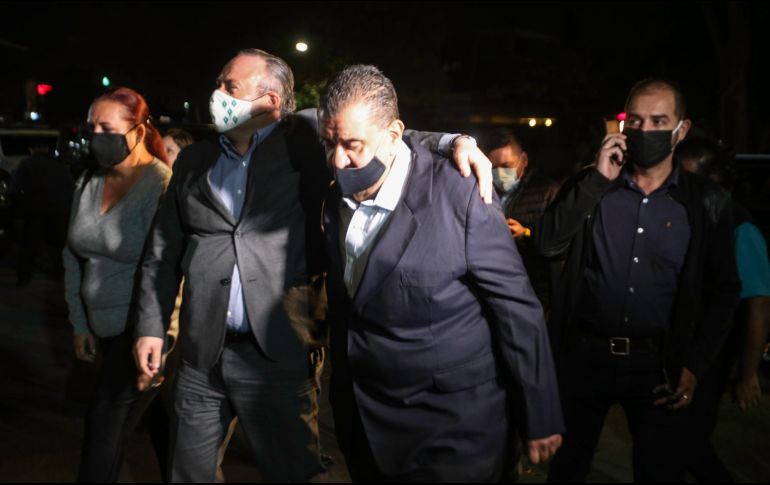 El exsecretario de Educación, Francisco Ayón, estuvo en los servicios fúnebres de Aristóteles Sandoval. EL INFORMADOR/G. Gallo