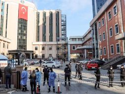 Los demás pacientes afectados por el incendio fueron trasladados a otros hospitales de la zona. AFP/Demiroren News Agenc