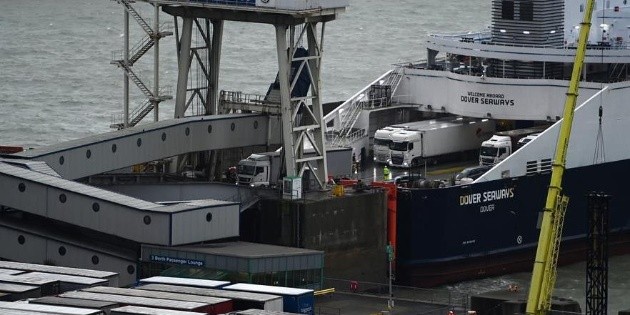 Discusi&oacute;n sobre derechos de pesca bloquea negociaciones posbrexit