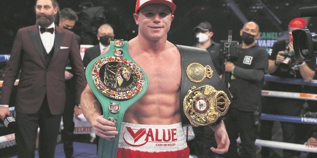 &ldquo;Canelo&rdquo; &Aacute;lvarez vence a Callum Smith por decisi&oacute;n un&aacute;nime