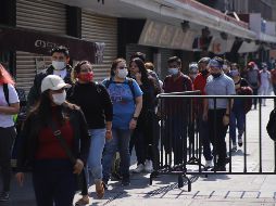 Ciudad de México entró ayer en el color rojo del semáforo epidemiológico, un nivel máximo de riesgo que implica suspender las actividades no esenciales hasta el 10 de enero. XINHUA/ARCHIVO