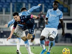 QUEDA EN SUSTO. Hirving presenta un fuerte trauma en el pie izquierdo. AFP