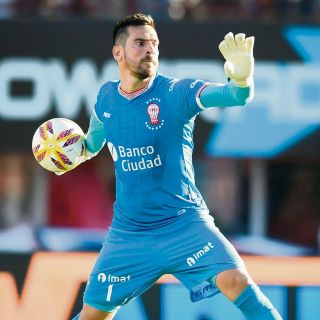 Puebla amarra a guardameta sudamericano