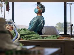 En los últimos días ha habido más de mil casos de COVID-19 y 40 decesos diarios a causa de esta enfermedad en Jalisco. AFP/M. Tama