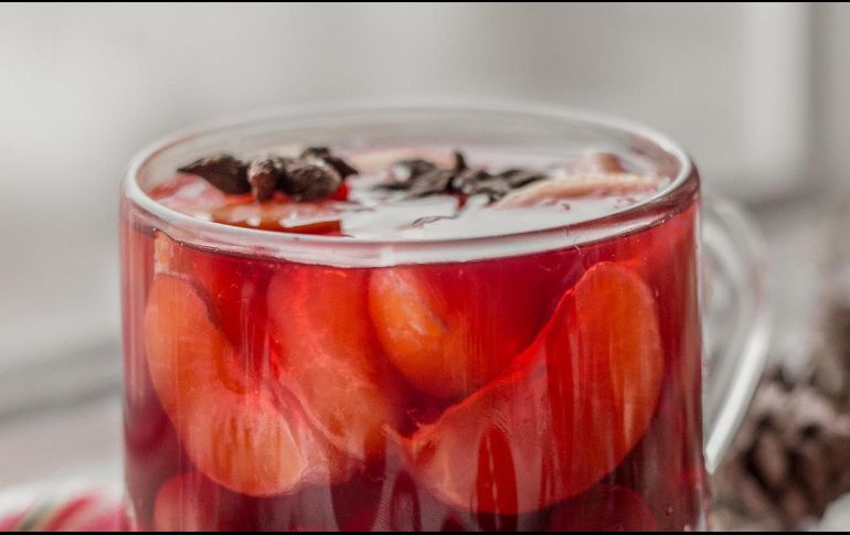 Los vinos rosados son versátiles, con aromas frescos, sabores delicados, afrutados y alegres. ESPECIAL /  PIXABAY-ymkaaaaaa