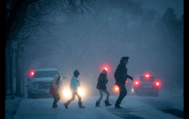 En Wisconsin hubo nevadas, al tiempo que las Dakotas y Minnesota amanecieron con cielos despejados, pero un viento helado. AFP/L. Navidi