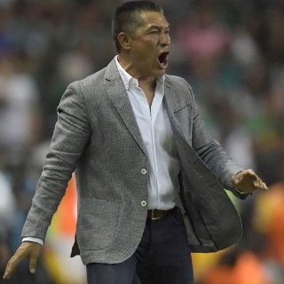 Hospitalizan a Ignacio Ambriz por coronavirus