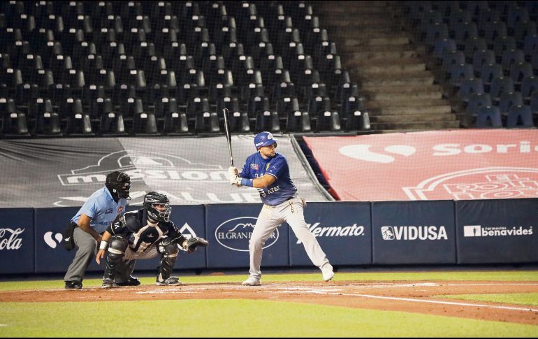MAL DÍA. Ayer, los maderos de los albiazules estuvieron apagados. TWITTER/@charrosdejalisco