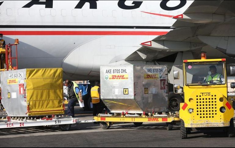 Gobernadores consideran que la desinformación sobre el manejo de la vacuna genera incertidumbre en México. EFE/S. Gutiérrez